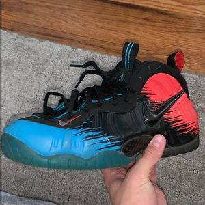 Air Foamposites Pro ‘Spider-Man’